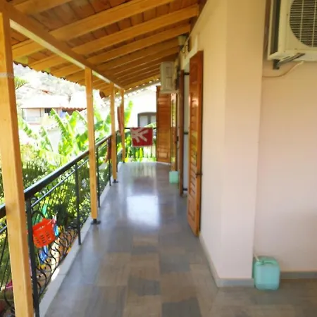 Xenos * Kalamaki (Zakynthos)