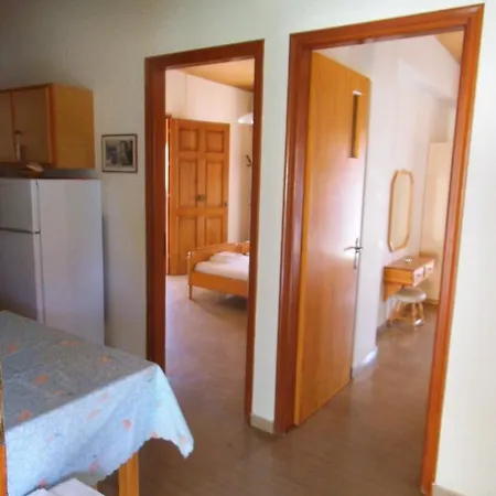 Apartment Xenos