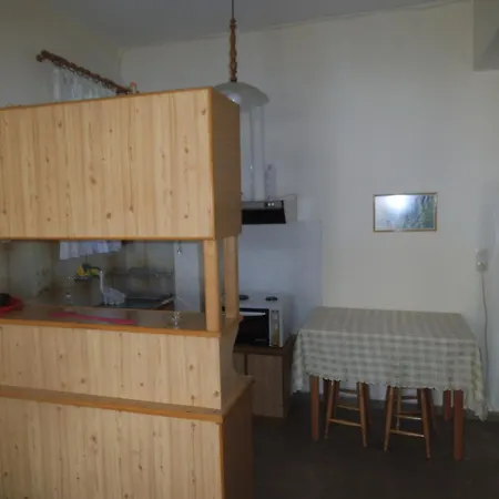 Apartment Xenos